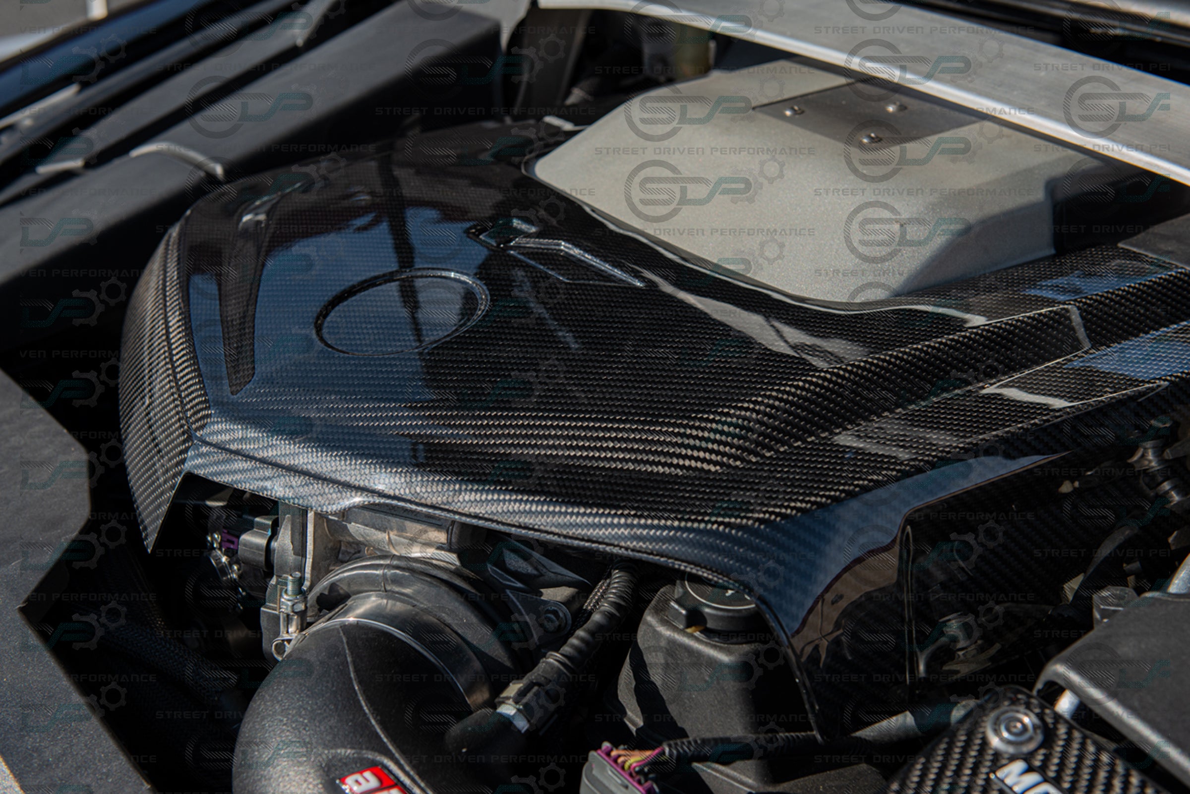 CTS-V V2 - Carbon Fiber Engine Cover for Chevrolet LSx LSA Supercharged engines using a CTS-V Lid